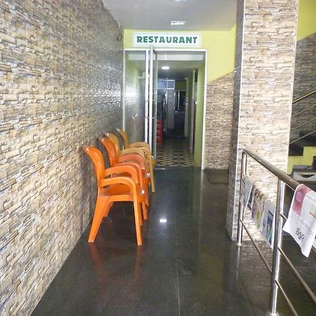Hotel Nirmal Inn Μπουμπάνεσβαρ Εξωτερικό φωτογραφία