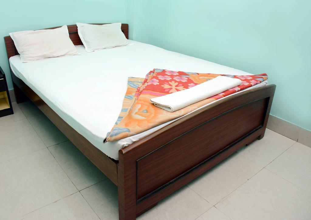 Hotel Nirmal Inn Μπουμπάνεσβαρ Δωμάτιο φωτογραφία