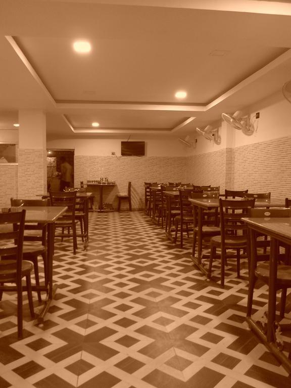 Hotel Nirmal Inn Μπουμπάνεσβαρ Εξωτερικό φωτογραφία